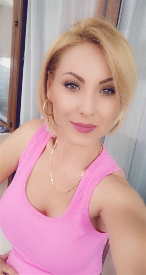 donna cerca uomo bakeka bari|Escort Bari, Donna Cerca Uomo Bari